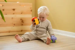 Scandinavian Baby Products Baby legetøjsbil - løve med konfetti- Legetøjsbiler