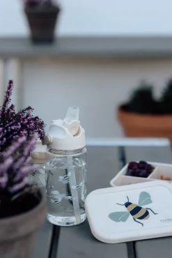 Vanilla COPENHAGEN Drikkedunk - Tritan - Honeybee - 500 ml- Madkasser & Drikkedunke