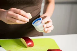 Nuvita FLAVORILLO 2 i 1 frugtsut og bidering - blå- Foodfeeder Og Frugtsut