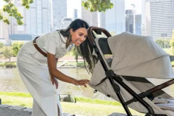 Britax Römer Flylite - Style teak- Klapvogne Med Flade Sæder|Rejseklapvogne