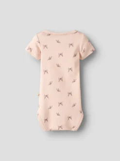 Lil' Atelier Gayo Sig Body kortærmet - Butterfly/Peach blush- Bodystocking Kortærmet