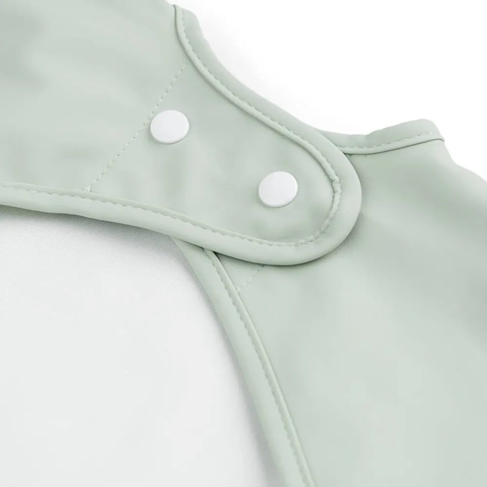 Done By Deer Hagesmæk m/ærmer og lomme - croco grøn- Hagesmække