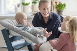 Tripp Trapp® Højstol inkl. newborn sæt og babysæt - hvid-Børn Højstole Med Tilbehør