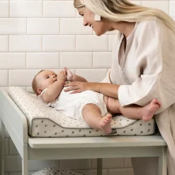 VINTER & BLOOM Meadow puslepude - Soft Sand- Puslepuder & Pusleunderlag