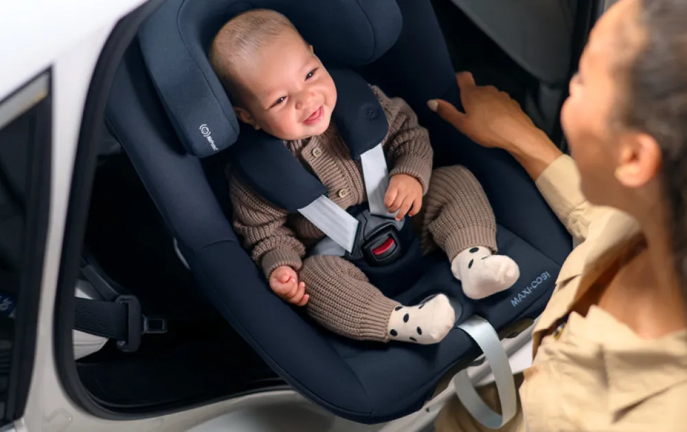 Maxi-Cosi Mica 360 Pro - authentic black- Autostole Med Integreret Baser|Autostole 40-125 Cm (0-6 År)