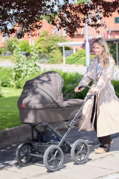 Odder North - dark brown- Barnevogne Med Langt Liggemål