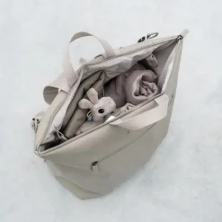 Done By Deer Puslerygsæk - sand- Pusletasker & Transporttasker