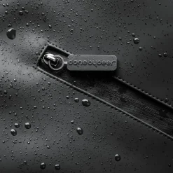 Done By Deer Puslerygsæk - sort- Pusletasker & Transporttasker