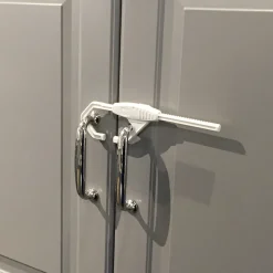 BabyDan Skabslås til dobbeltlåger - 2 Stk.- Sikkerhed I Hjemmet