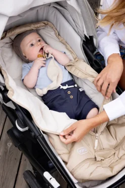 Voksi Sky Light -Seashell Sand Solid- Køreposer Til Autostol|Køreposer