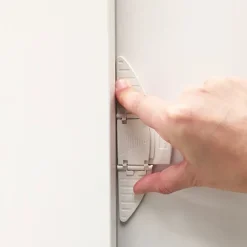 BabyDan Skydedørsstop- Sikkerhed I Hjemmet