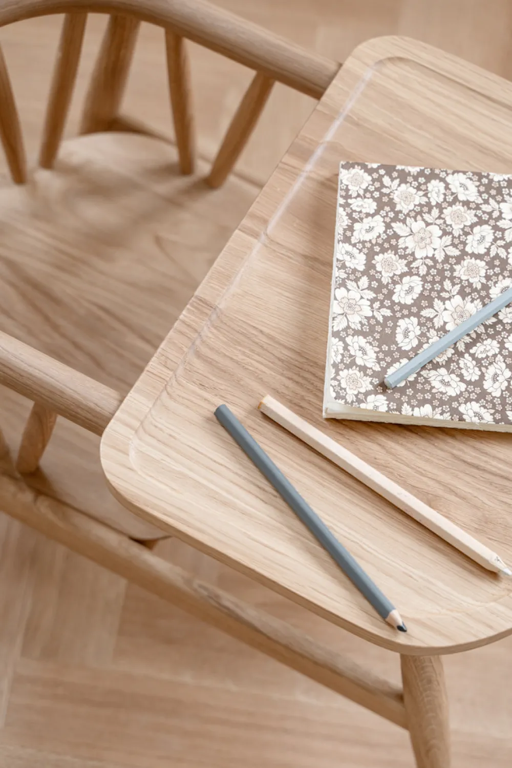 OAKLINGS Smilla Børnestol med bord - eg-Børn Børneborde & Stole